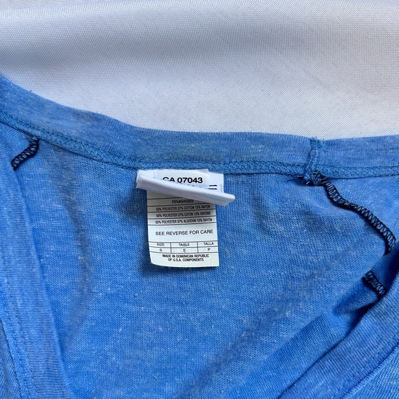 Genuine Merchandise Blue Jays T-Shirt - Picture 5 of 5